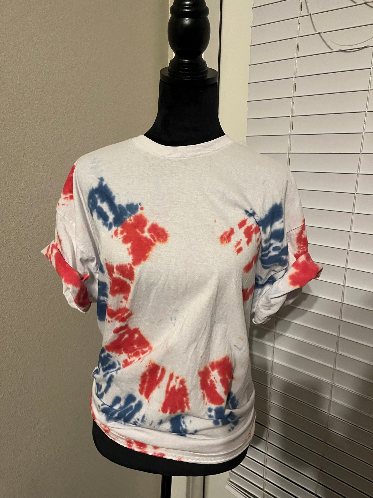 Red,white and blue tie-dye T shirt